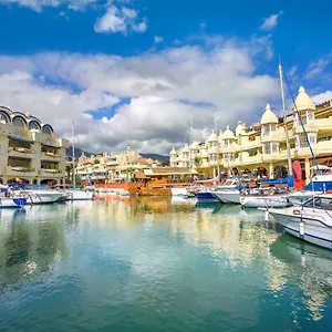  Apartamento Puerto Marina Waterfront