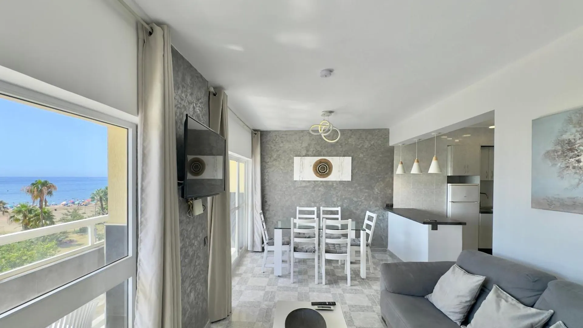Apartamento Vistas Al Mar Junto Puerto Marina Benalmadena 0*,